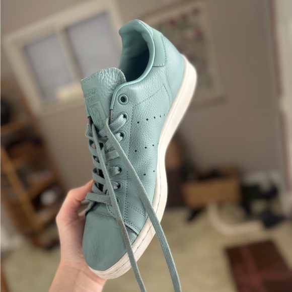 Adidas Teal Sneakers with Black Accents - Picture 8 of 13